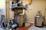 Centrifuge stand with special container for immersing the rotor in liquid helium – temperatures as low as -265°C are possible here.